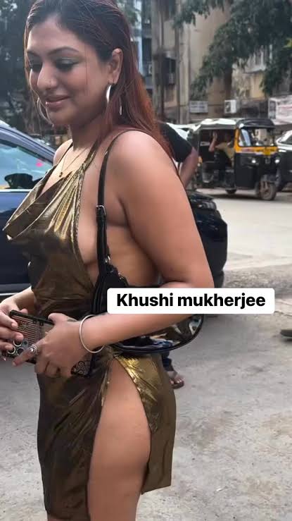 Khushi Mukherjee Viral Video , Khushi Mukherjee Viral Dress Video