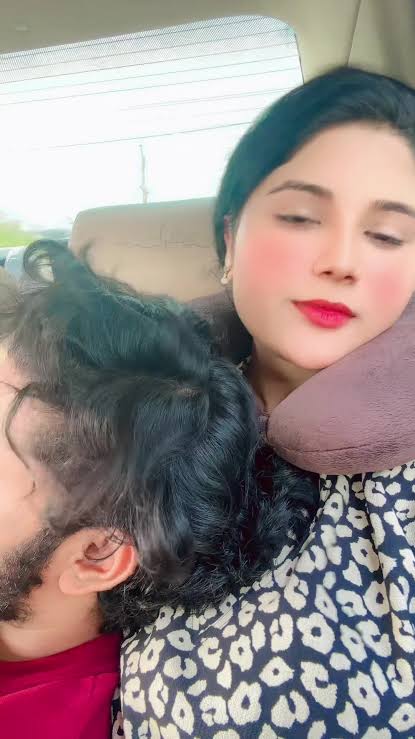 Tanisha Viral Video , Model Tanisha Viral Video Download